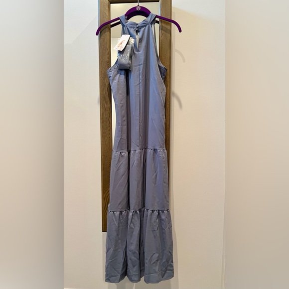 Halter neck maxi dress - Picture 3 of 4